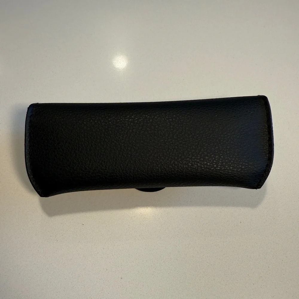 RAY-BAN - Black Wayfarer - RB2132 - NWT